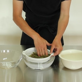 生じゅんさいの簡単で美味しい食べ方 レシピ 作り方 By じゅんさいブラザーズ 安藤食品 楽天レシピ 生じゅんさいの簡単で美味しい食べ方 レシピ 作り方 By じゅんさいブラザーズ 安藤食品 楽天レシピ